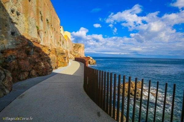Appartement Climatise,Idealement Situe 100M Du Vieux Port. Bastia  Exteriér fotografie